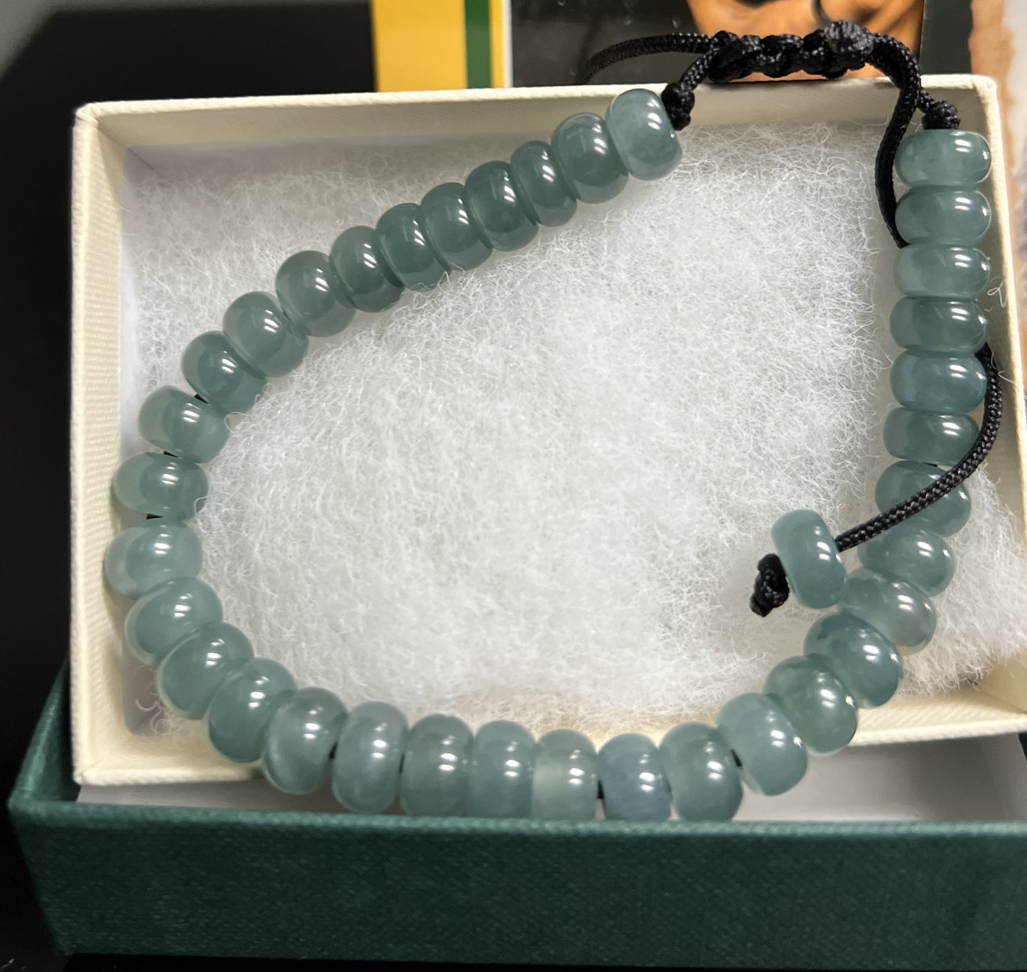 High-quality, Very Special translucent Jadeite Bracelet From Antigua Guatemala